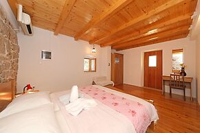 House Paklenica Stone Beauty