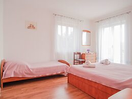 Apartments Dirk