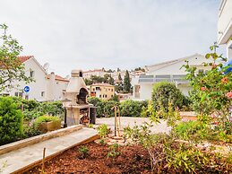 Apartments Dirk