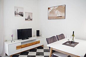 Apartments Zvonko