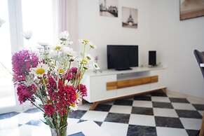 Apartments Zvonko