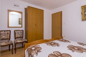 Apartment Bakovic
