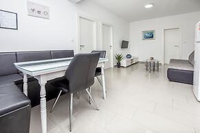 Apartments Maja