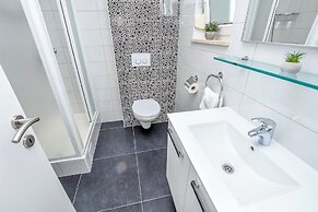Apartments Maja