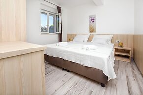 Apartments Maja