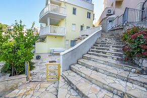 Apartments Maja