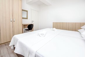 Apartments Maja