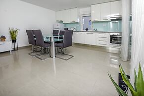 Apartments Maja