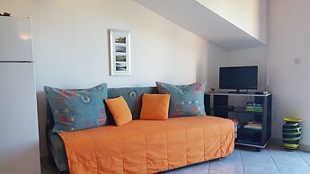 Apartments and Room Caric