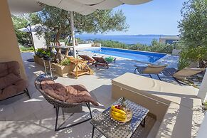 House Arija