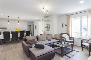 House Arija