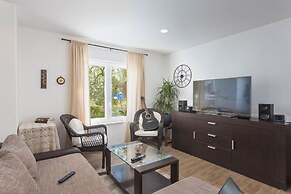 House Arija