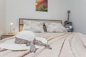 House Arija
