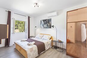House Arija