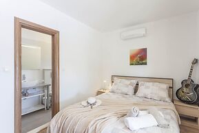 House Arija