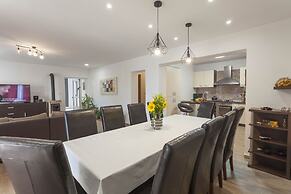 House Arija