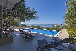 House Arija