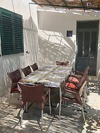 House Sahara