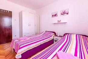 House Sahara