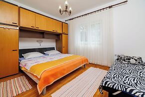 Apartments Zvonimir