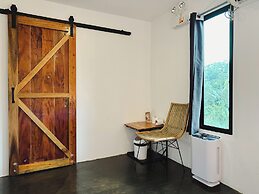 Pig Dive Hostel