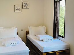 Pig Dive Hostel