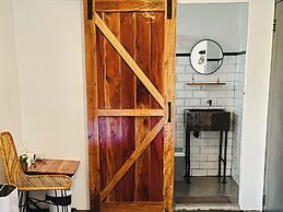 Pig Dive Hostel