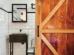 Pig Dive Hostel