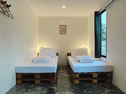 Pig Dive Hostel