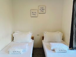 Pig Dive Hostel