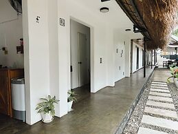 Pig Dive Hostel