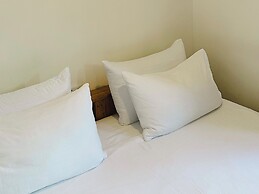 Pig Dive Hostel