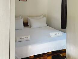 Pig Dive Hostel