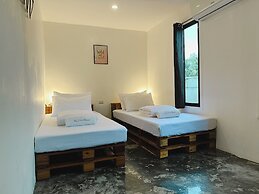 Pig Dive Hostel