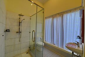 Royal House Hotel