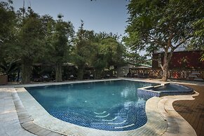 Royal House Hotel