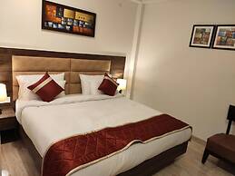Red Crown Hotel