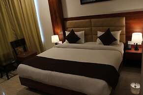 Red Crown Hotel