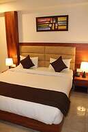 Red Crown Hotel