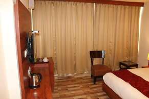 Red Crown Hotel
