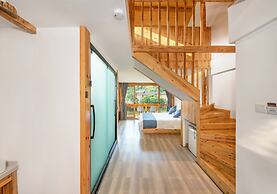 W Lodge