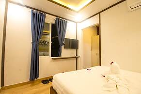 Lagoon Homestay