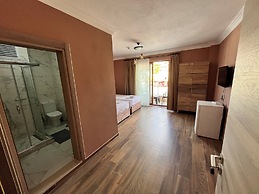 Engin Otel