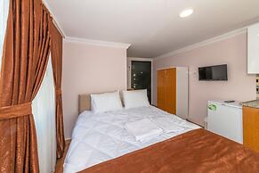 Tavra Hotel