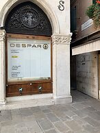 Pavarotti House