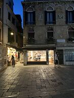 Pavarotti House