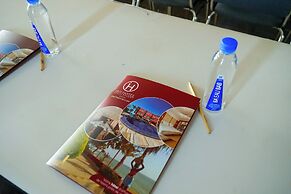 IRIS HOTEL
