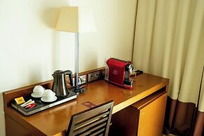 IRIS HOTEL