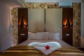 IRIS HOTEL