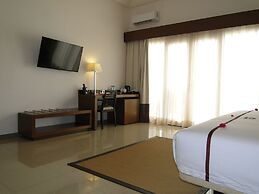 IRIS HOTEL